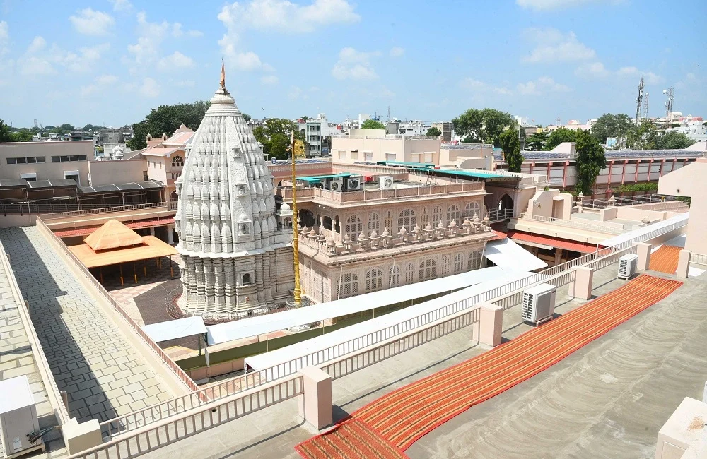 Shegaon Gajanan Maharaj Mandir Samadhi Temple in Shegaon, adorned with intricate marble carvings and spiritual serenity