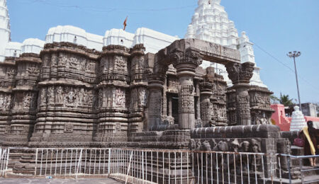 Aundha Nagnath Temple – Sacred Jyotirlinga in Maharashtra