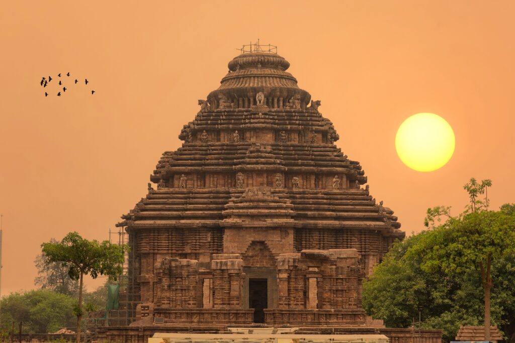 भारत का प्राचीन सूर्य मंदिर – कोणार्क, मोधेरा, मार्तंड मंदिर की तस्वीर