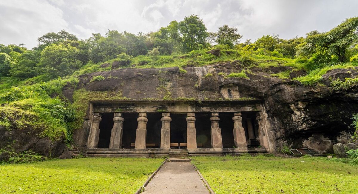 Panoramic view of the Trimurti Shiva relief inside Elephanta Caves on Gharapuri Island