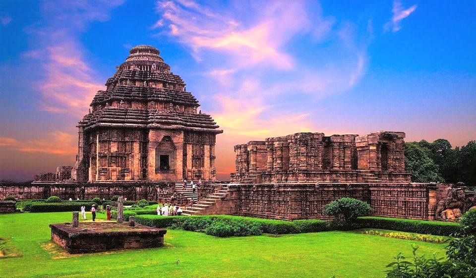 UNESCO World Heritage Sites in India: A Complete Guide to Cultural, Natural, and Mixed Heritage (2025) 5 Konark Sun Temple’s stone chariot wheels against blue sky
