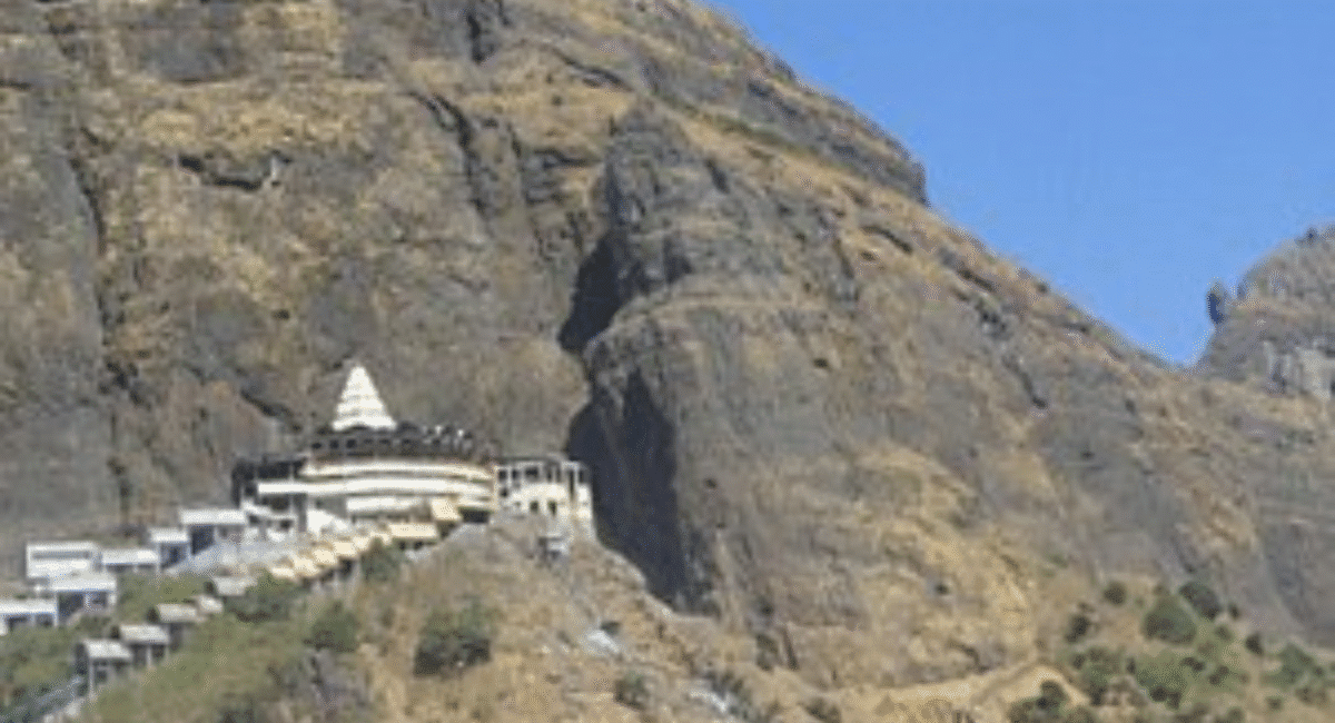 Shri Sant Nivruttinath Maharaj Samadhi 1 Shri Sant Nivruttinath Maharaj Samadhi Mandir Trimbakeshwar