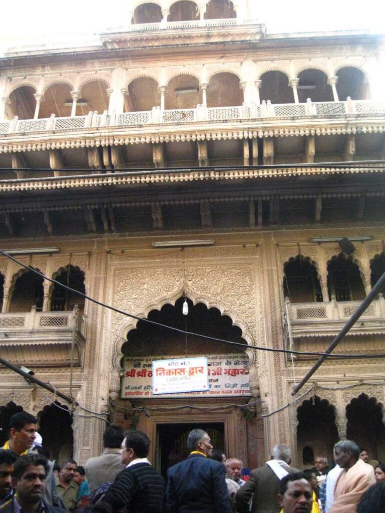 Vrindavan and Its Temple Heritage 4 Banke Bihari Temple Vrindavan – famous Krishna shrine built in 1862