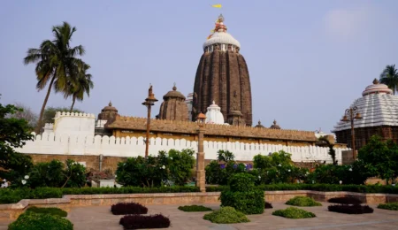 Jagannath Temple Puri Odisha main spire
