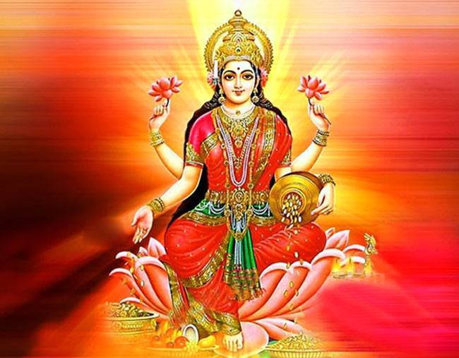 दिवाळीत लक्ष्मी पूजन का केले जाते? आध्यात्मिक दृष्टिकोनातून अर्थ 2 Laxmi pujan 2025