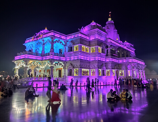 Vrindavan and Its Temple Heritage 8 Prem Mandir Vrindavan – marble temple built by Kripalu Maharaj