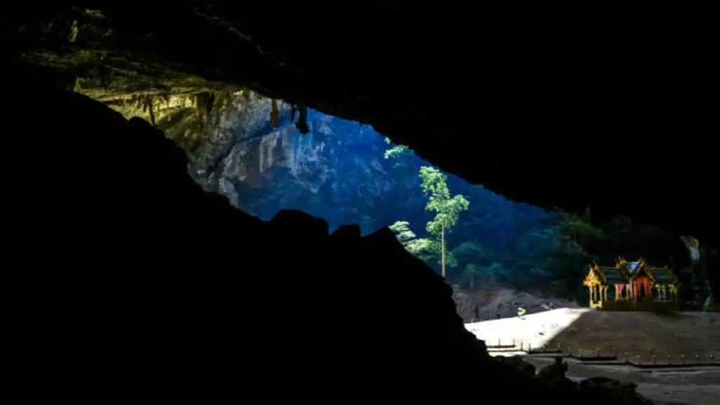 10 Unique Things about the Trimbakeshwar Temple 11 The Echoless Sound within the Sanctum Sanctorum