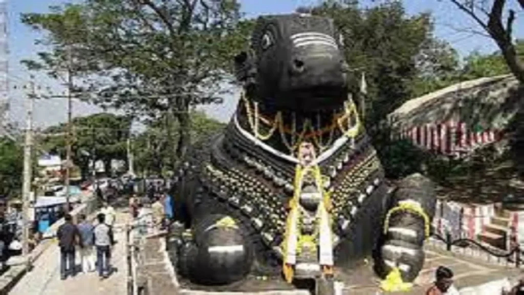 10 Unique Things about the Trimbakeshwar Temple 4 The Enigmatic Nandi Statue