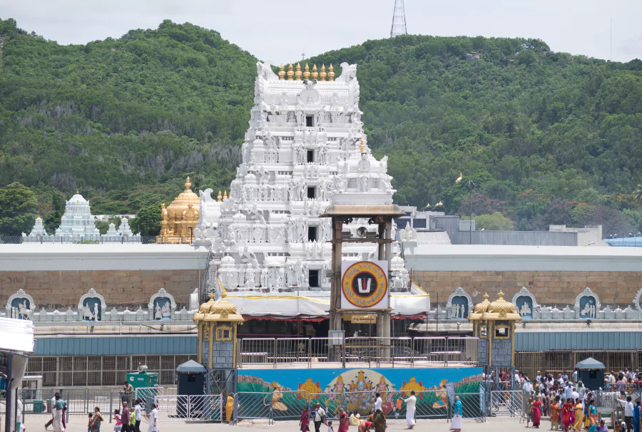 Tirupati Balaji temple crowded with devotees