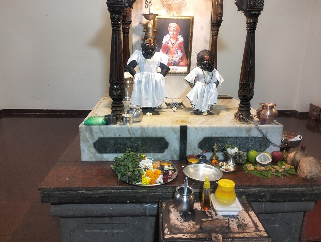 काकड आरतीपूर्वीचे देवाचे छायाचित्र