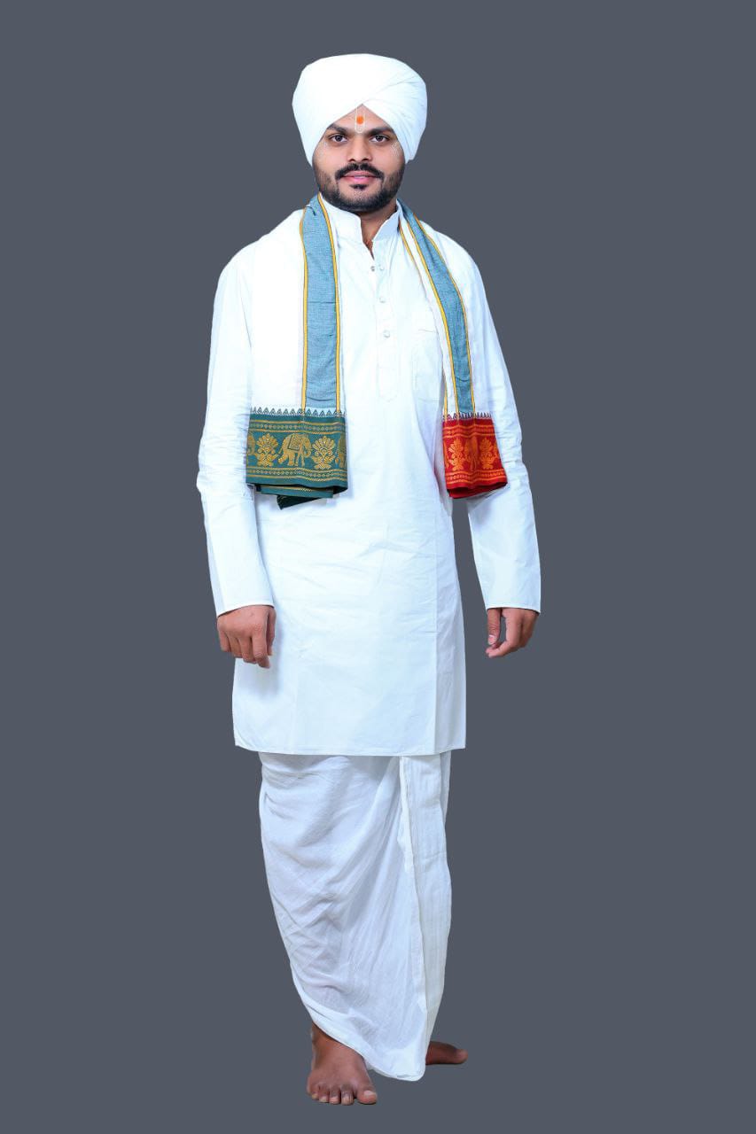 श्री.ह.भ.प.वेदांतचार्य वैभव महाराज खरवळकर