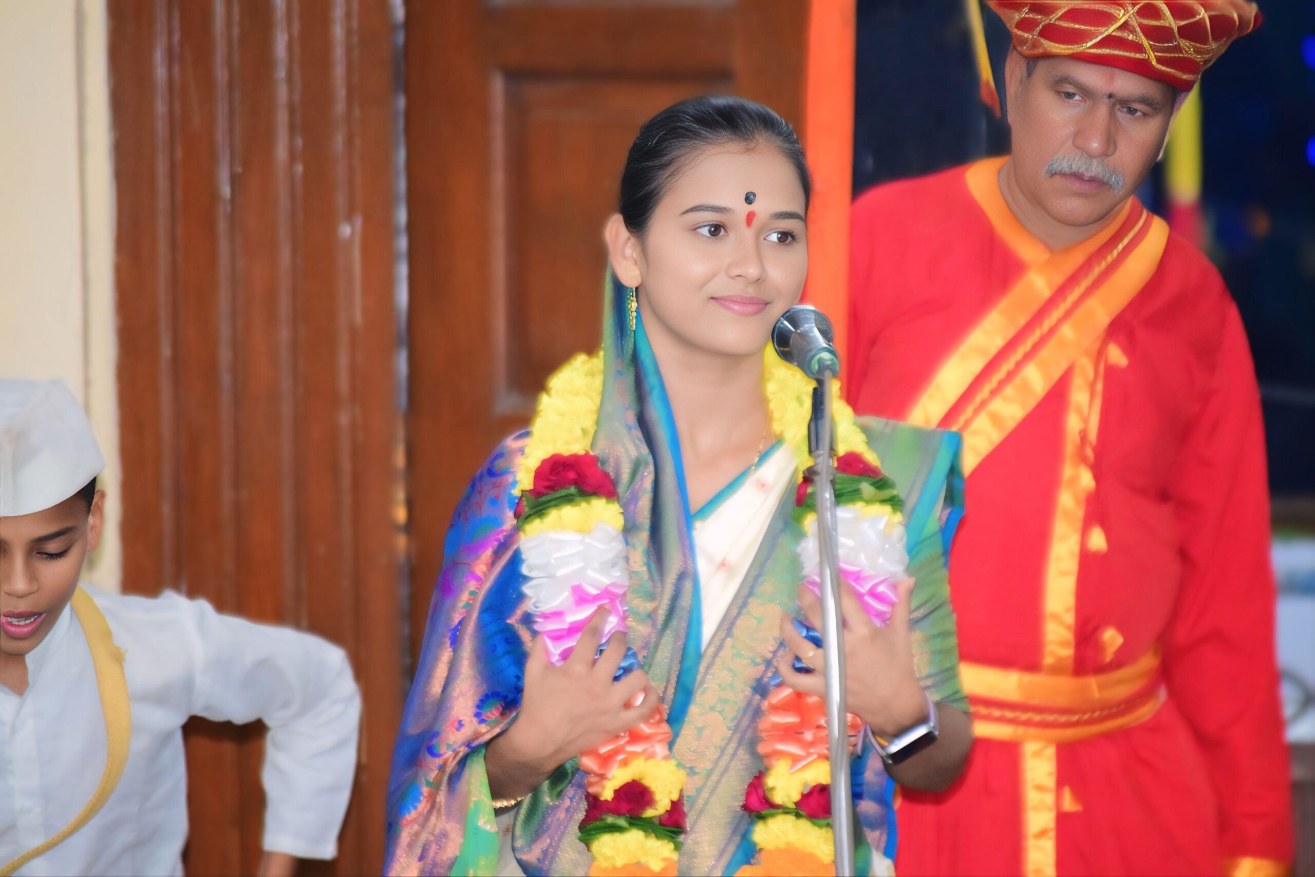 ह.भ.प.सौ.सपनाताई साखरे-वीर